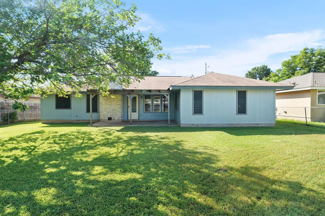 Photo of 909 Garden View DR