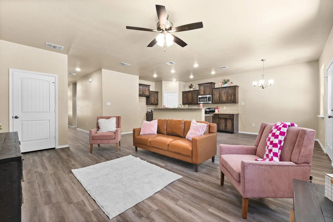 Photo of 1348 Lindsey DR