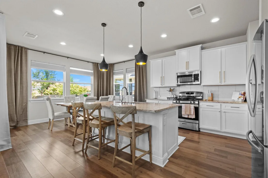 Photo of 324 Gaida LOOP
