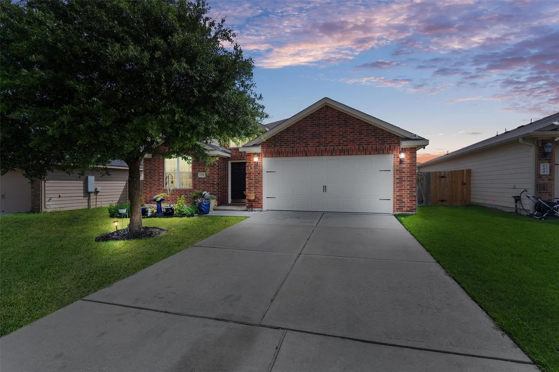 Photo of 104 Major Lee LN