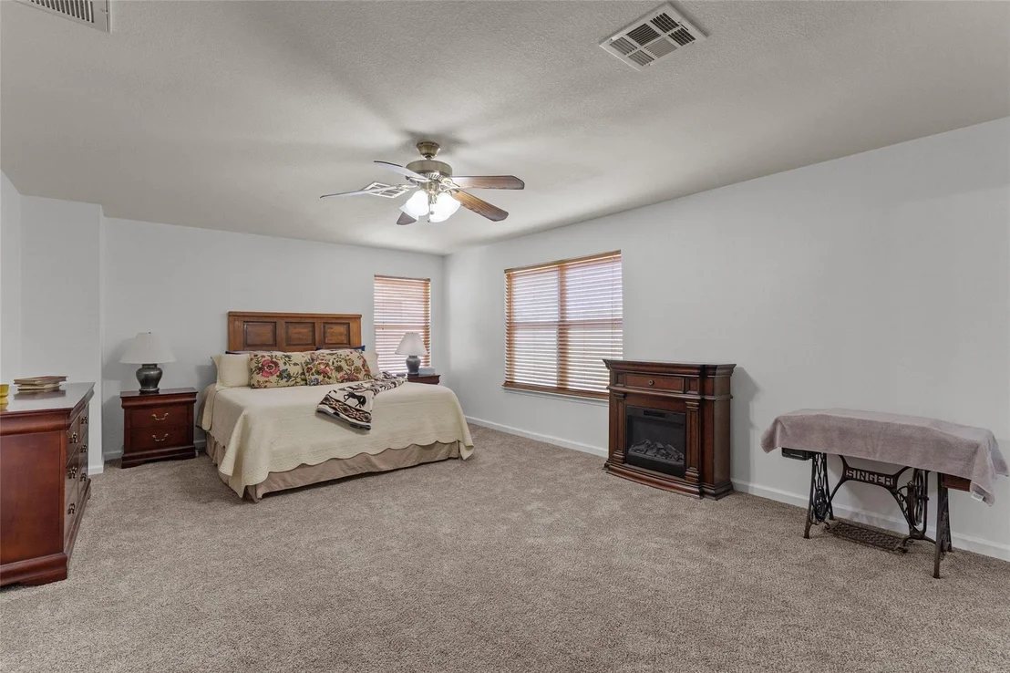 Photo of 4010 Kings Canyon DR