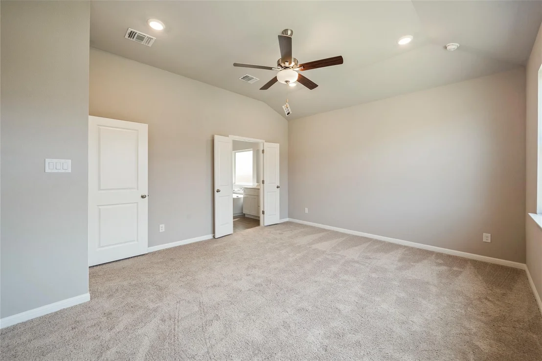 Photo of 145 Comet Pointe DR