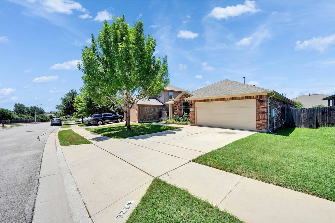 Photo of 228 Lavender LN