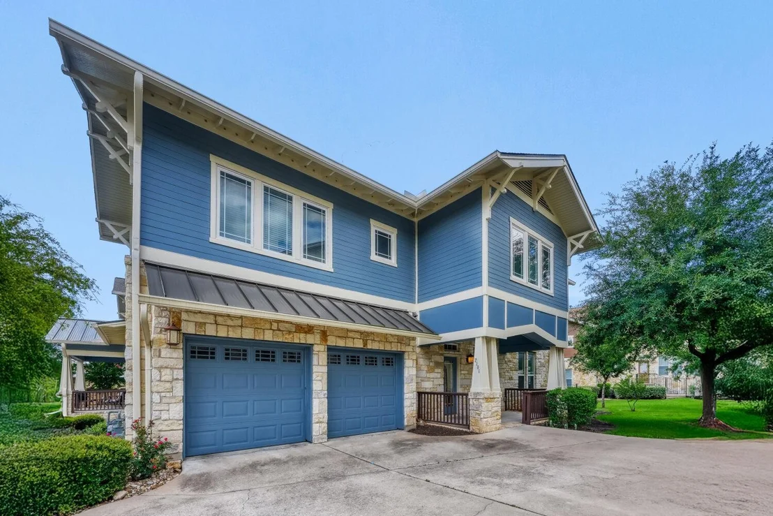 Photo of Unit 2101 at 2930 Grand Oaks LOOP