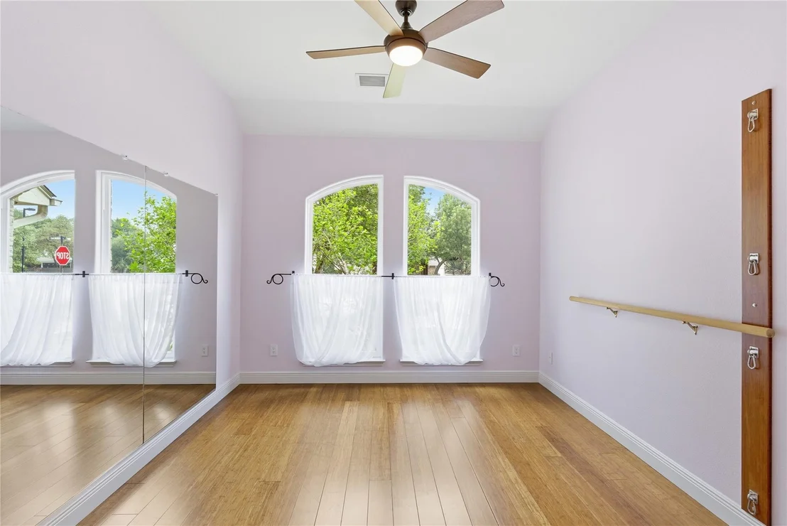 Photo of 6513 Way LN