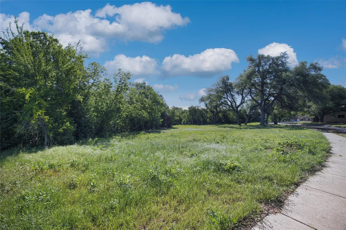 Photo of 504 Prize Oaks DR