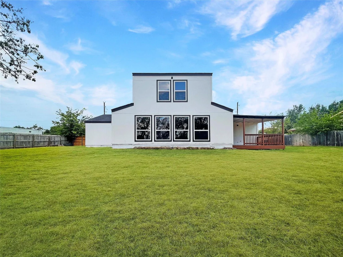 Photo of 141 Ridgecrest RD