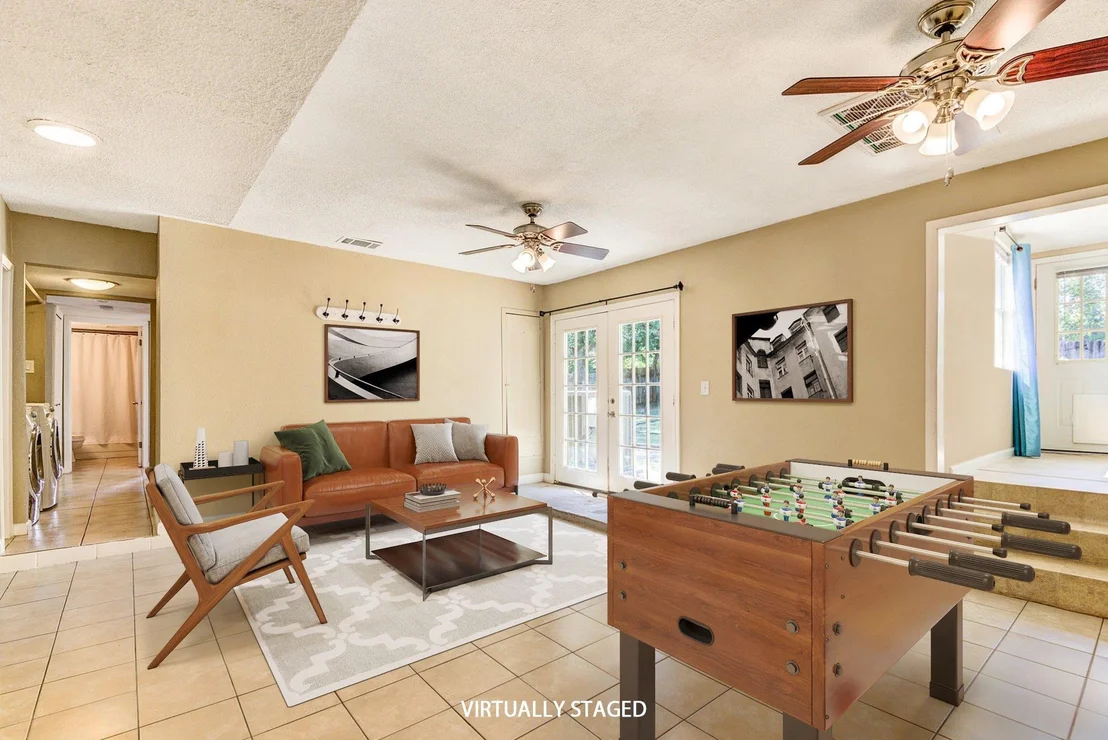 Photo of 4011 Hillside DR