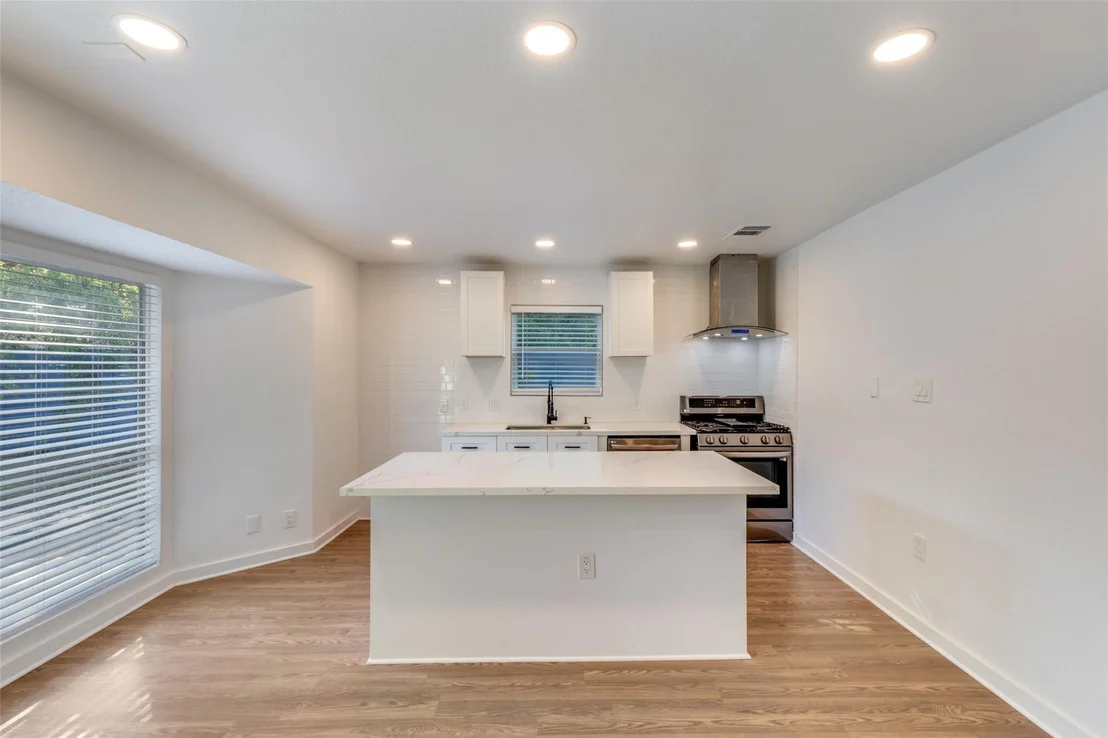 Photo of 1107 Chesapeake DR