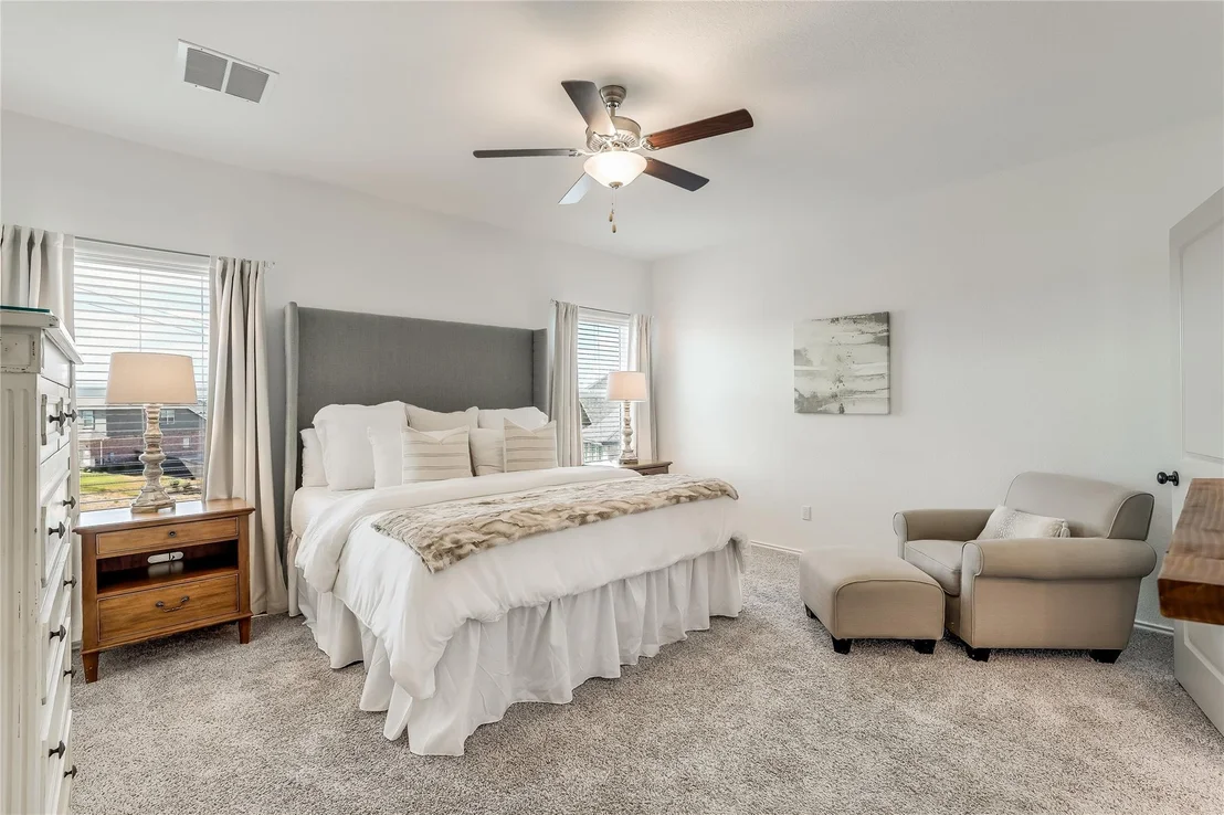 Photo of 1101 Bluewood BND