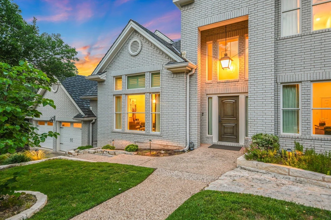 Photo of 1703 Brookhaven DR