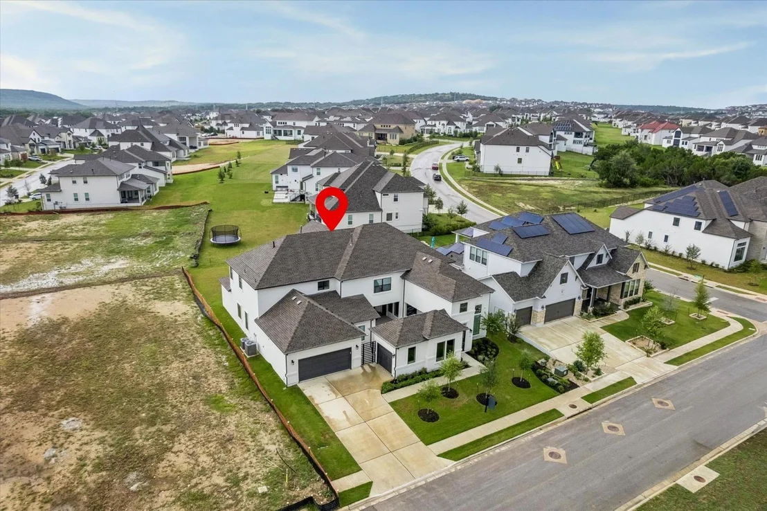 Photo of 2513 Novara TRL