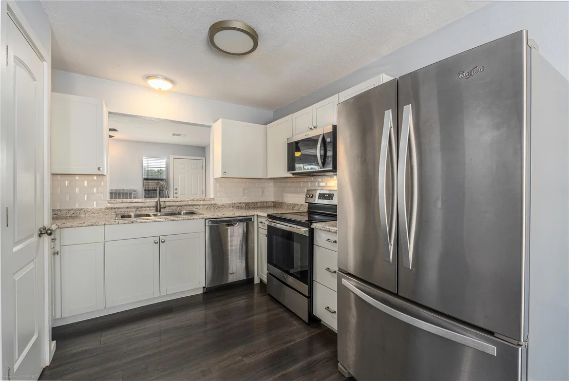 Photo of Unit C at 1845 River Crossing CIR