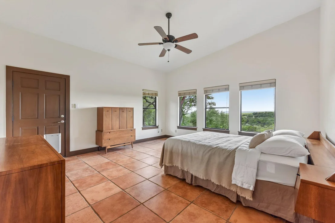 Photo of 25317 Singleton Bend East RD