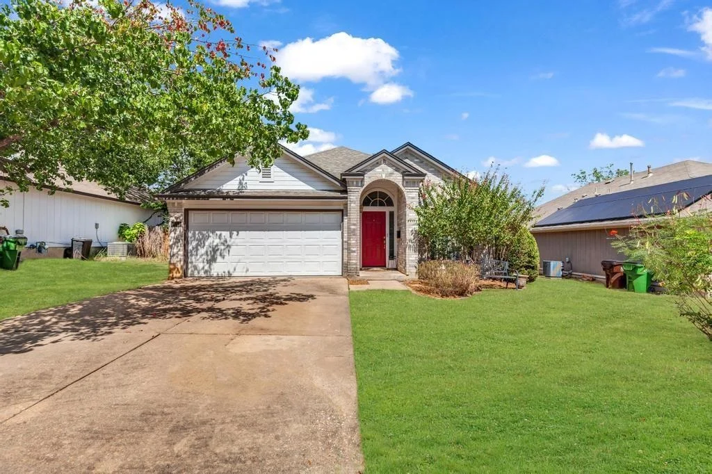 Photo of 1604 Sundance DR