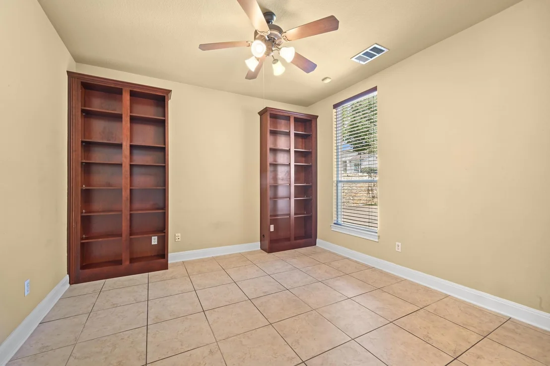 Photo of 111 WHITLEY DR