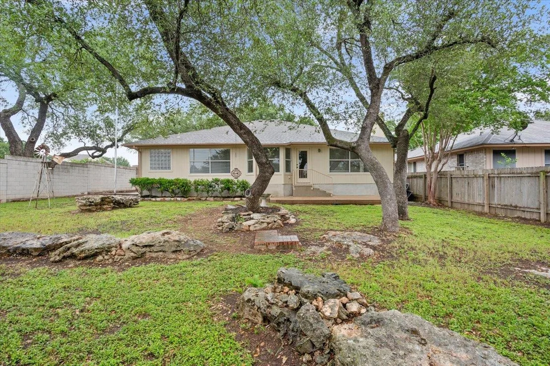 Photo of 2601 Grist LN