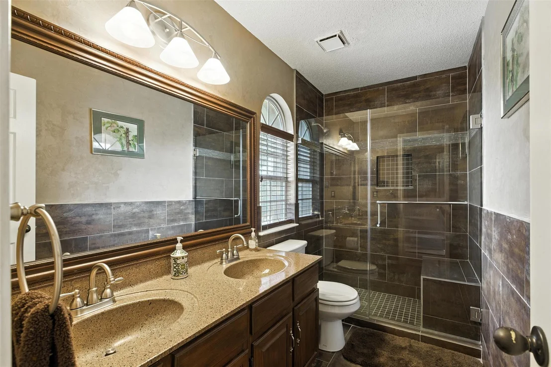 Photo of 1113 Pebble Brook RD
