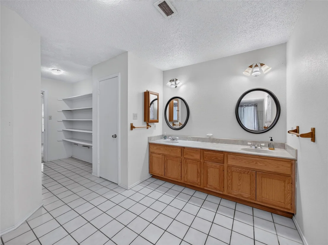 Photo of 153 Ironstone RD