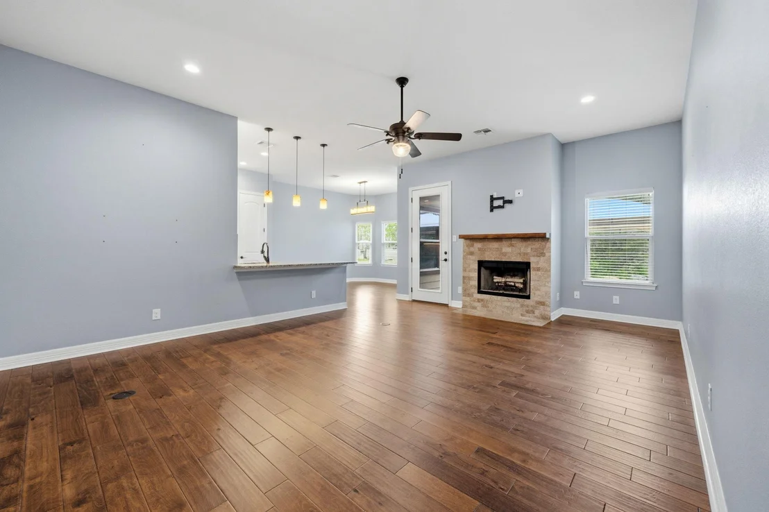 Photo of 413 Bedford DR