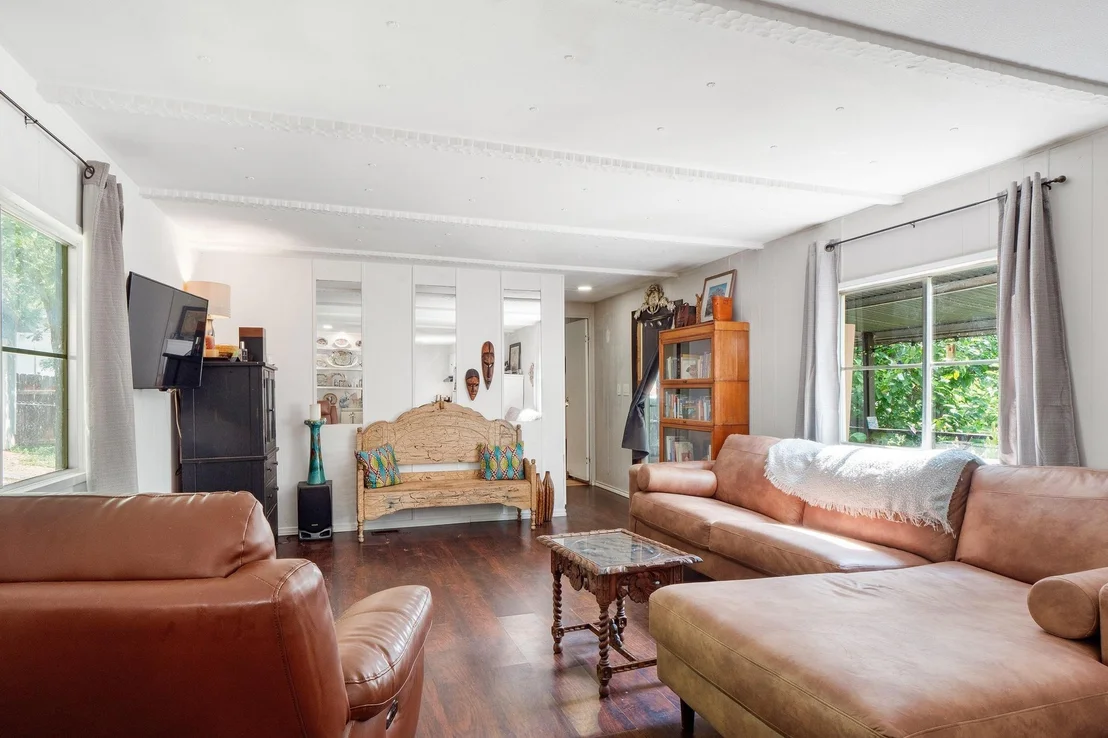 Photo of 213 Taylor DR