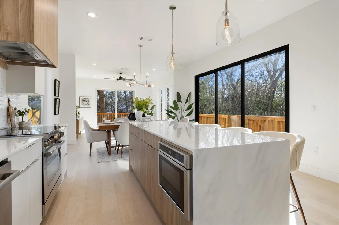 Photo of 2537 Sol Wilson Ave