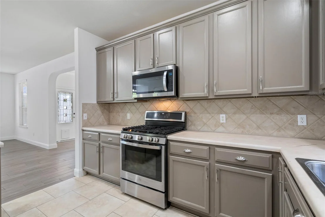 Photo of 1102 Peyton PL