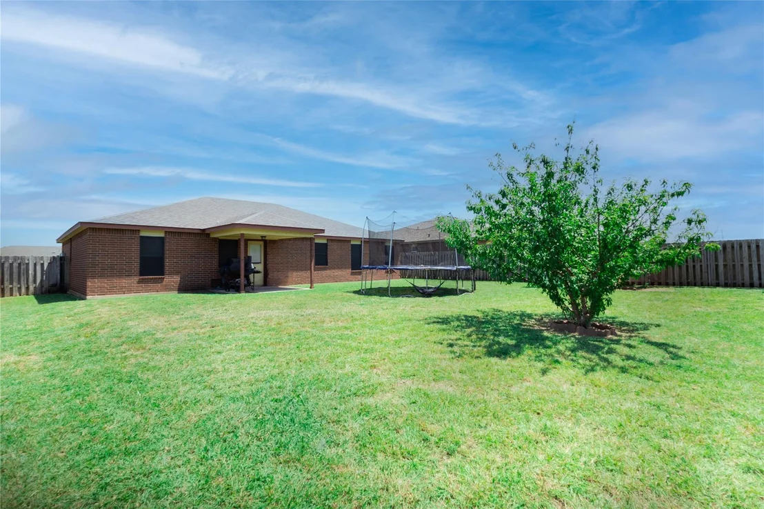 Photo of 5107 Bridle DR