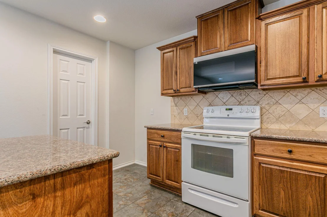Photo of 1064 Lonesome Oak DR