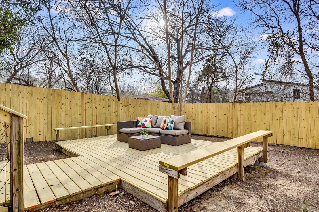 Photo of 1724 Hillcrest LN