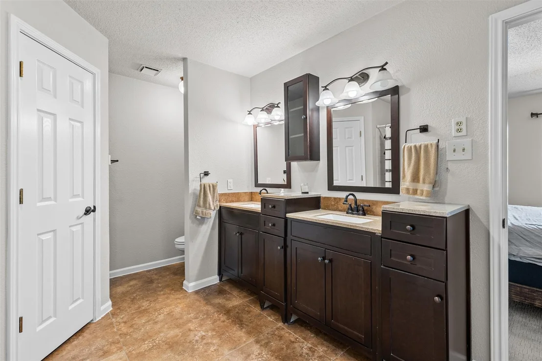Photo of 404 Innwood DR