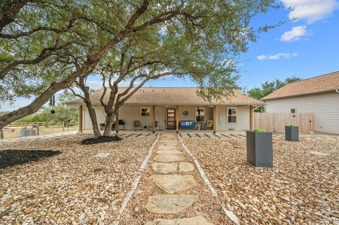Photo of 401 Ranchview RD
