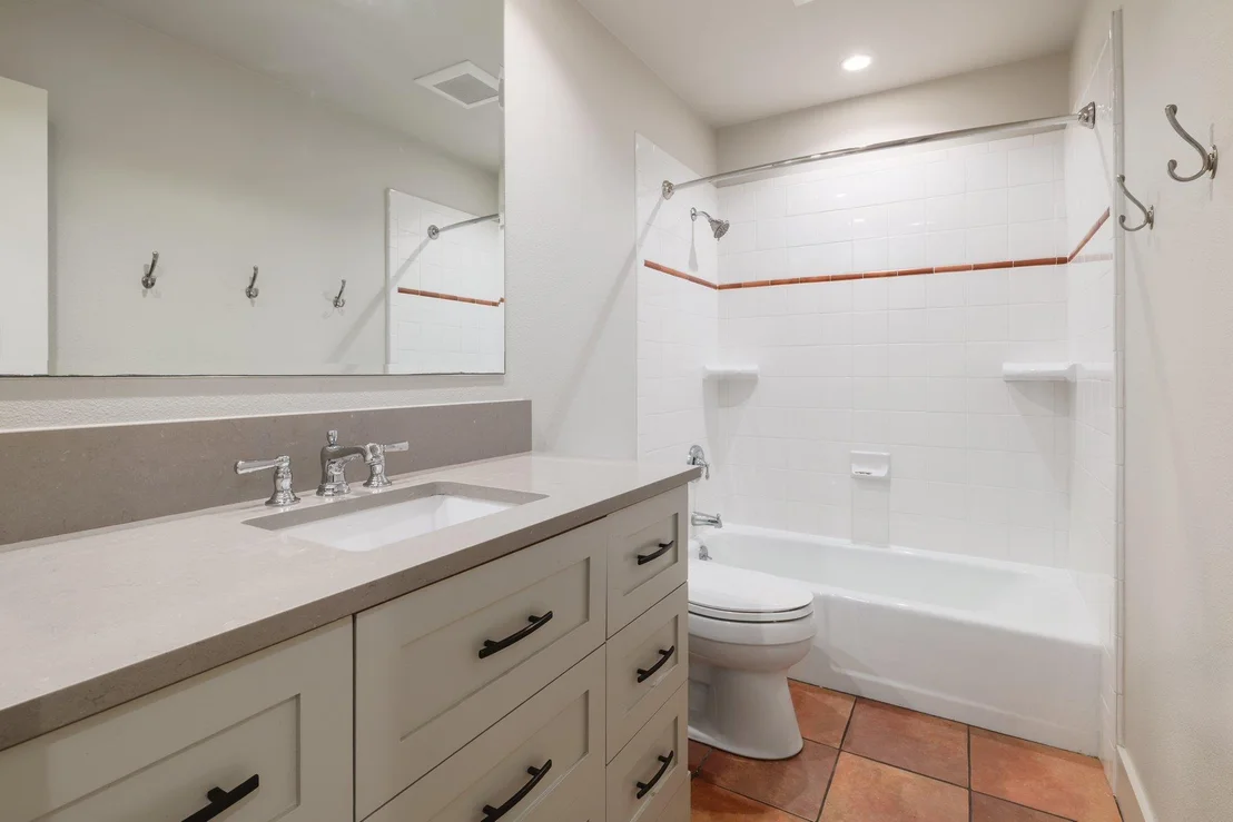 Photo of 6105 Highlandale DR