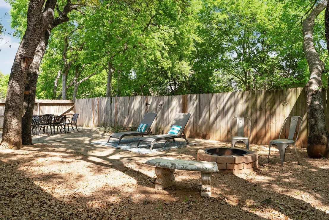 Photo of 7507 Bender DR