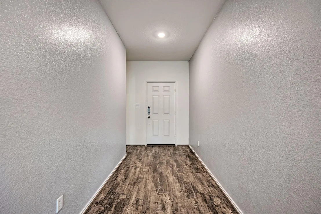 Photo of 817 Circle WAY