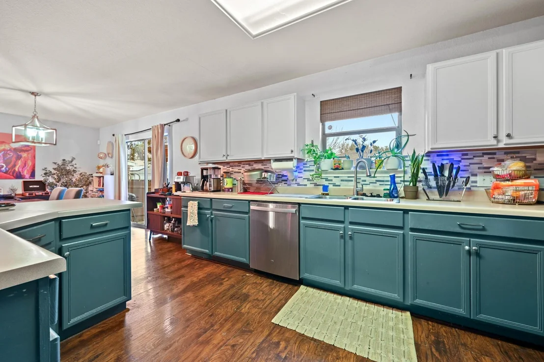 Photo of 6624 Quinton DR