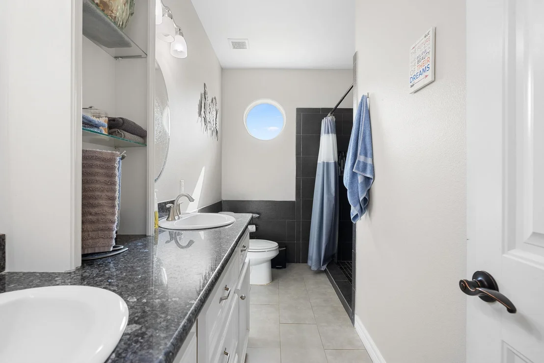 Photo of 1102 Private Road 2332