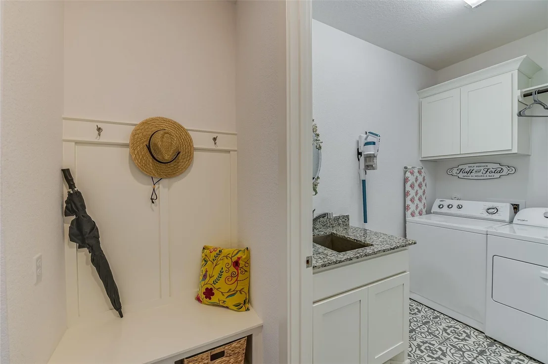 Photo of 912 Hornsby HOLW