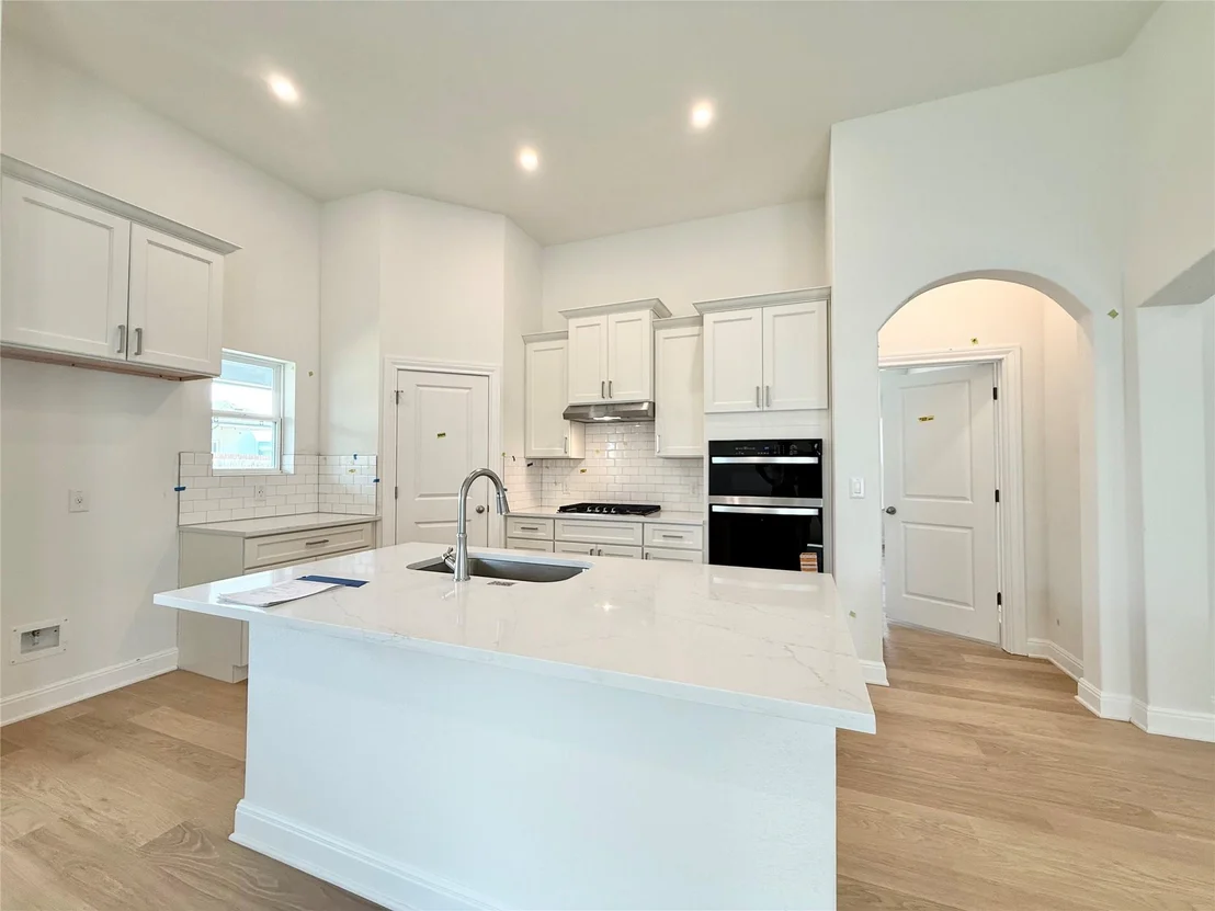 Photo of 5841 Marsh LN