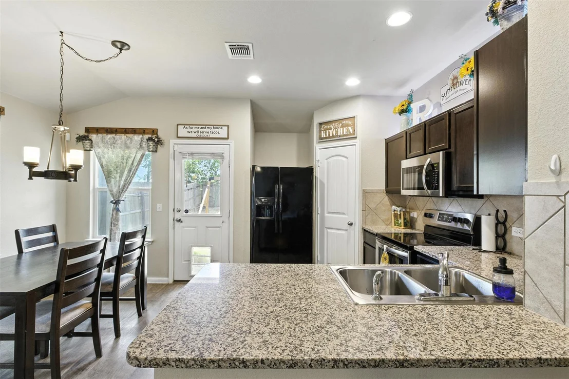 Photo of 416 Cassandra DR