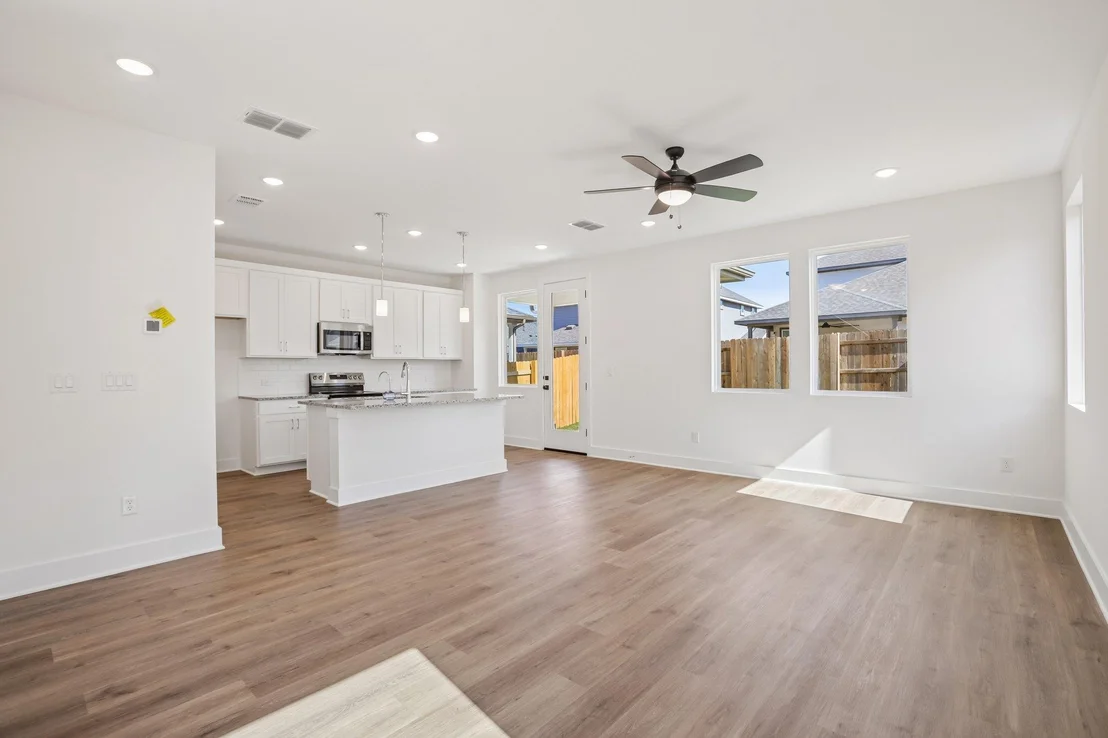 Photo of 133 Maverick Ave
