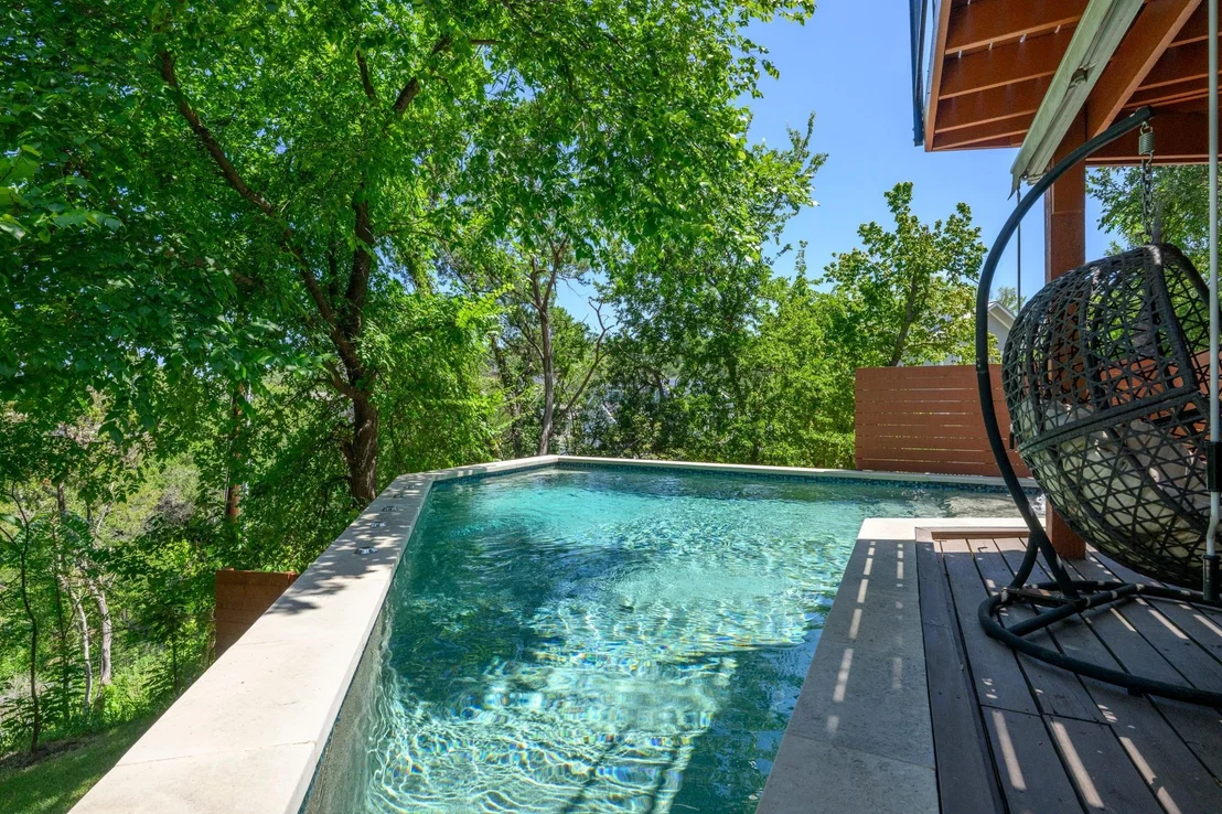 Photo of 5104 Beverly Hills DR