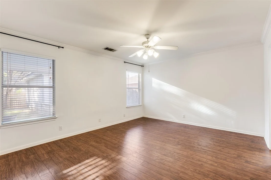 Photo of 272 Tobin DR