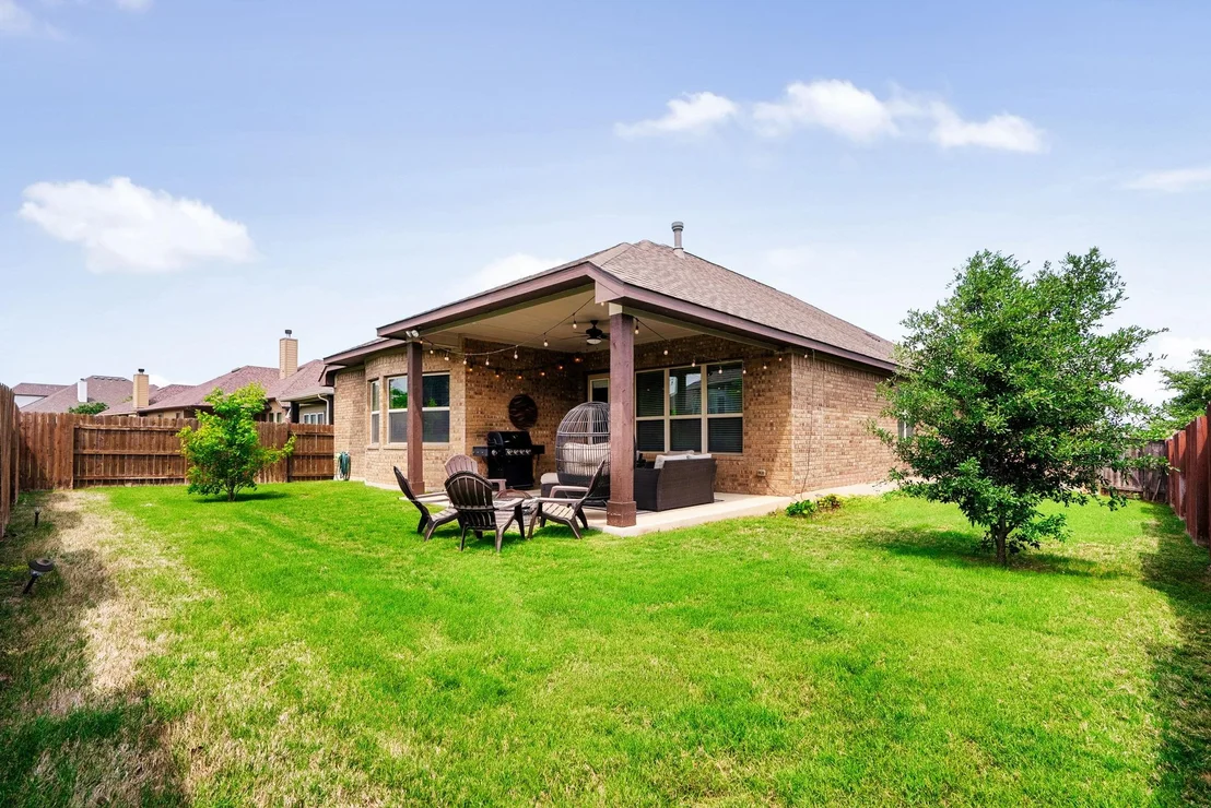 Photo of 221 Longfield DR