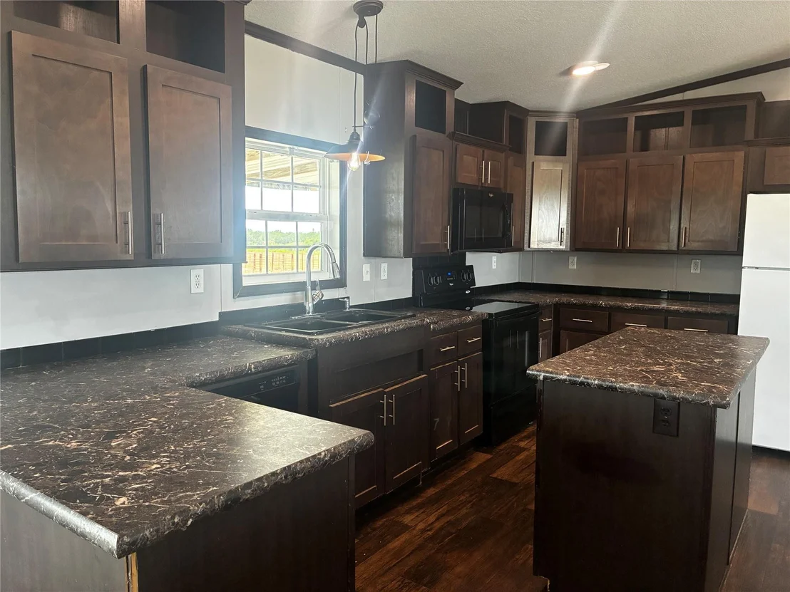 Photo of 389 County Road 1281
