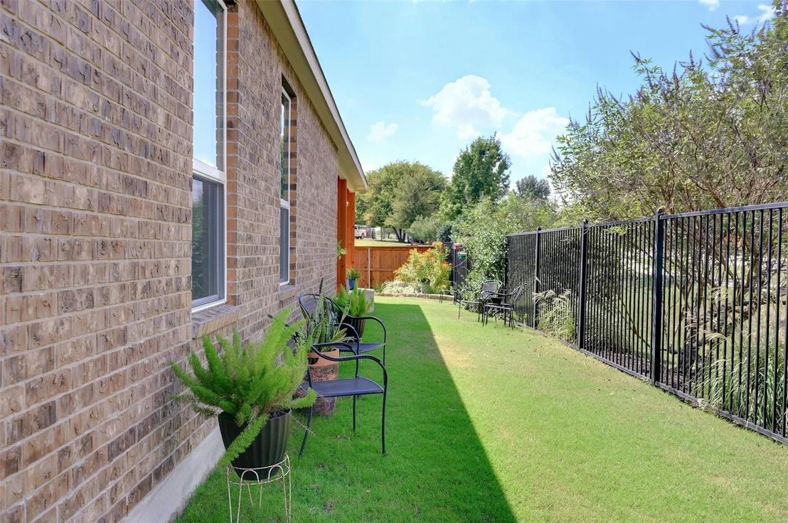 Photo of 118 Lyre Leaf DR