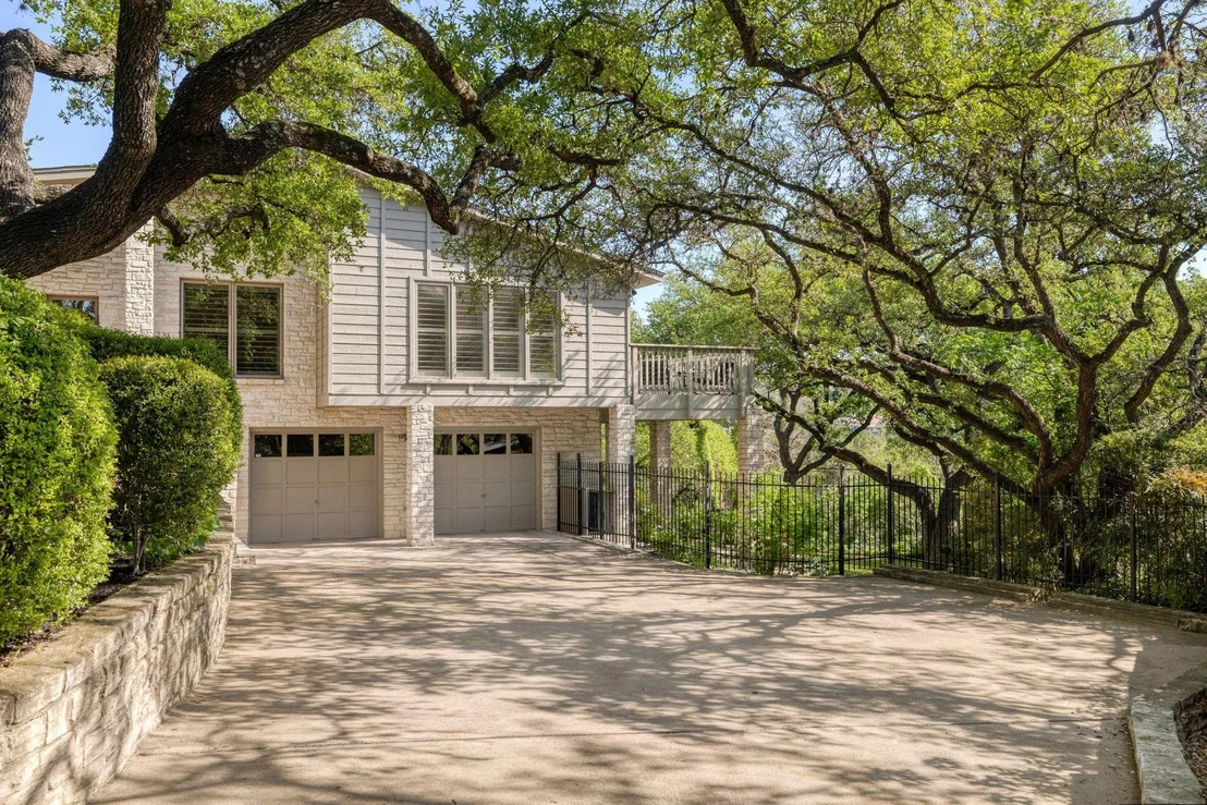 Photo of 5901 Lookout Mountain DR
