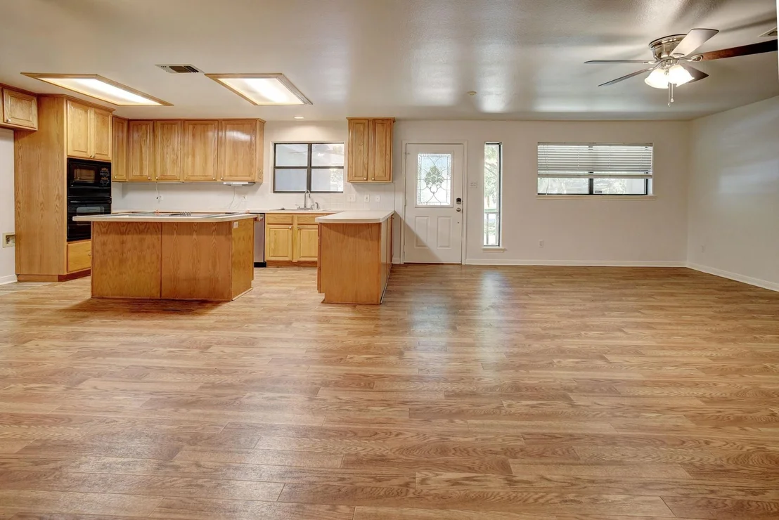 Photo of 504 Leah LN