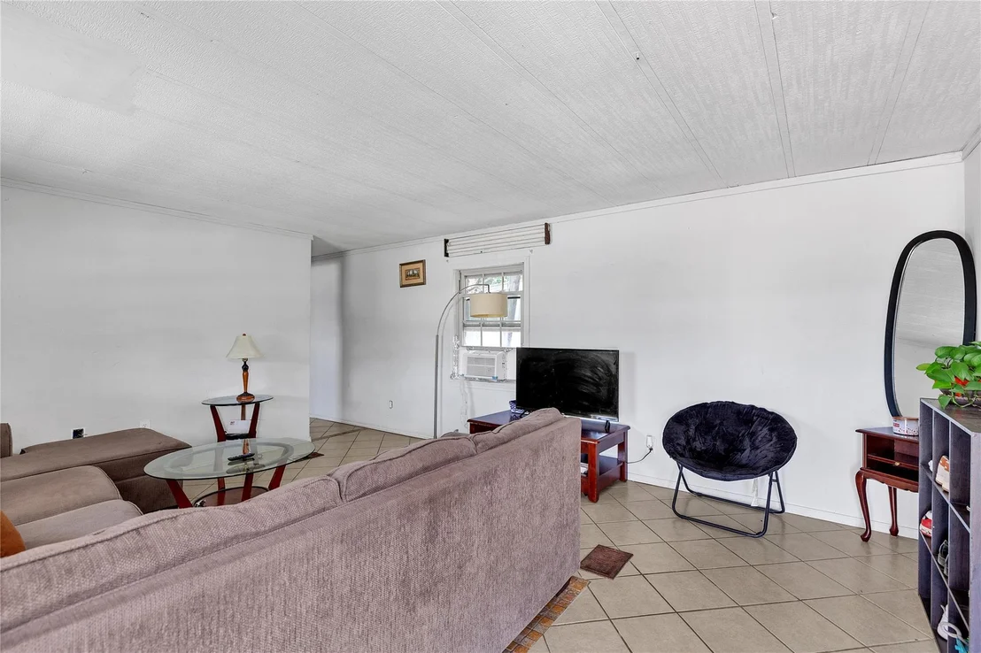 Photo of 101 E Ash ST