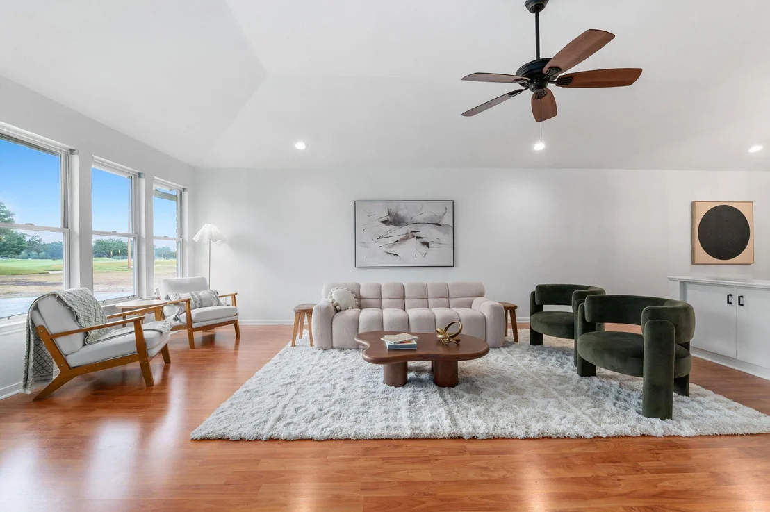 Photo of Unit E at 11127 Pinehurst DR